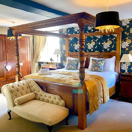 Bed and Breakfast The Castle House 4*