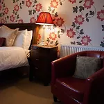 Bed & Breakfast The Castle House 4*