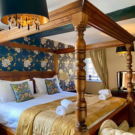 לינה וארוחת בוקר The Castle House ריצ'מונד