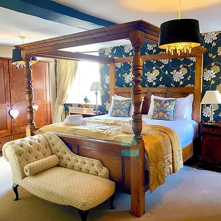 The Castle House 4*