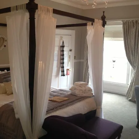 The Castle House Bed and breakfast