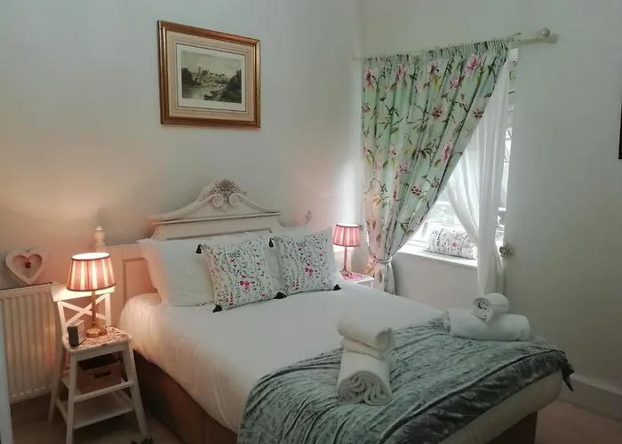 The Castle House Bed & Breakfast 4*