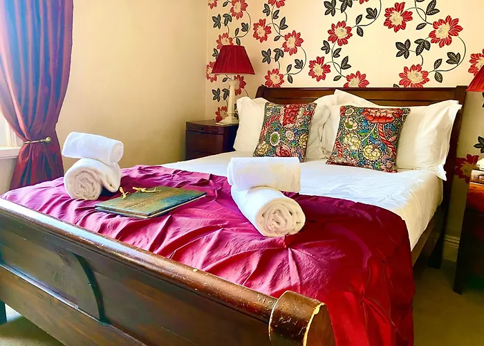 The Castle House Bed & Breakfast 4*