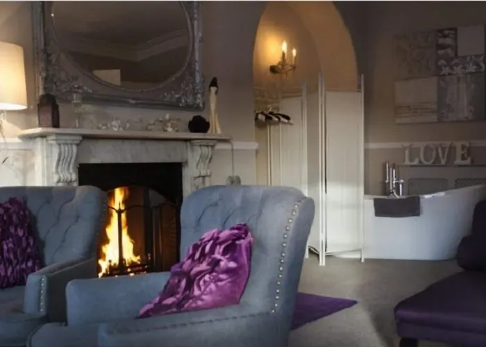 The Castle House Bed & Breakfast 4*