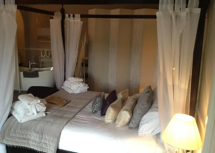 The Castle House Bed & Breakfast 4*