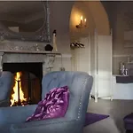 The Castle House Frühstückspension 4*